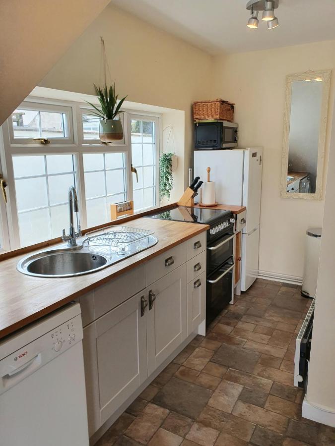 Beautiful 2 Bedroom Guest House With Private Pool In Lacock, Wiltshire Ngoại thất bức ảnh